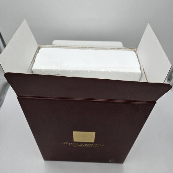 Lenox Miracle in Bethlehem The Townspeople Set of 3 With Box‎ - Picture 3 of 15